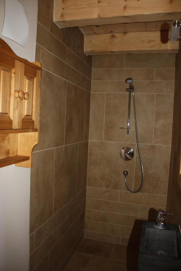La Case Bed & Breakfast Abondance Bagian luar foto